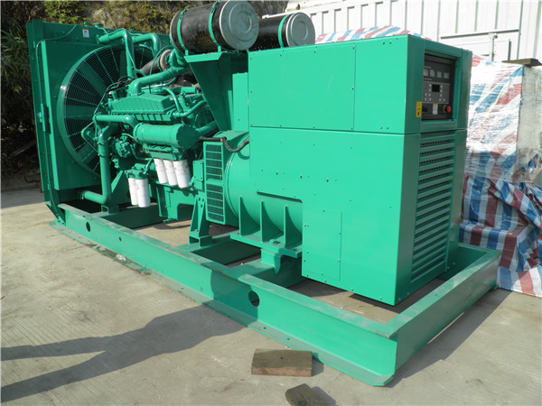 宁江发电机租赁-厂家给大家介绍发电机失磁现象