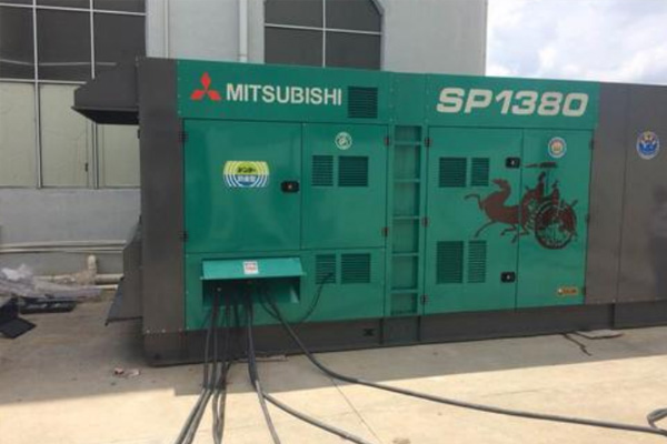 宁江为什么有些柴油发电机组的输出电压可以调节？